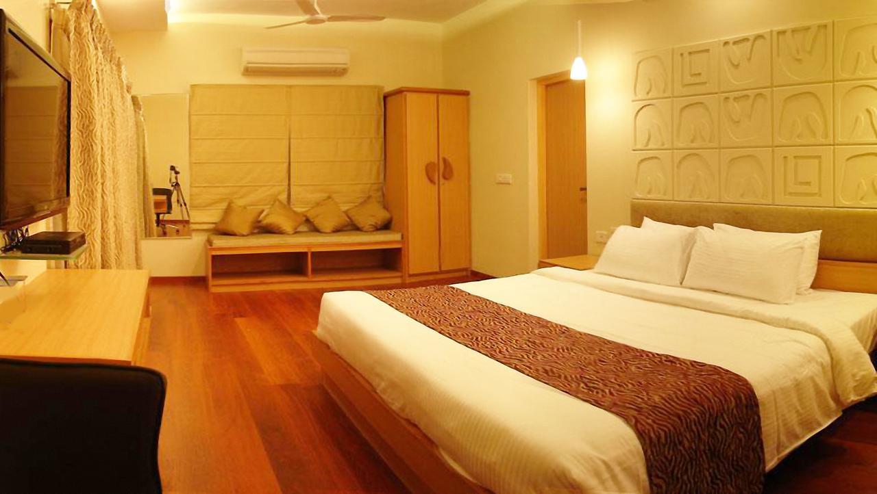 Classic Luxury Service Apartments Visakhapatnam Bagian luar foto