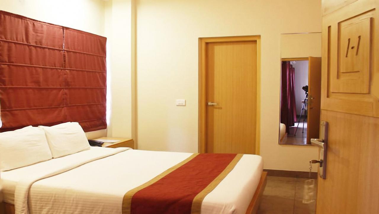 Classic Luxury Service Apartments Visakhapatnam Bagian luar foto