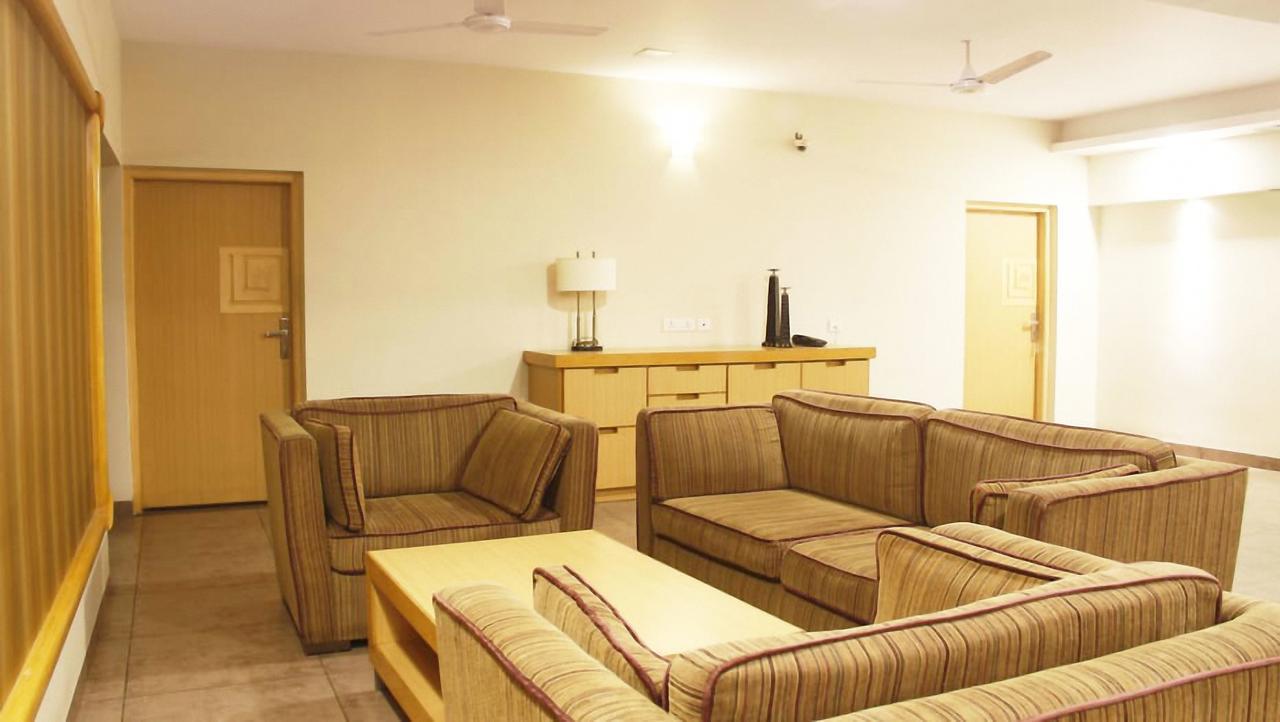 Classic Luxury Service Apartments Visakhapatnam Bagian luar foto