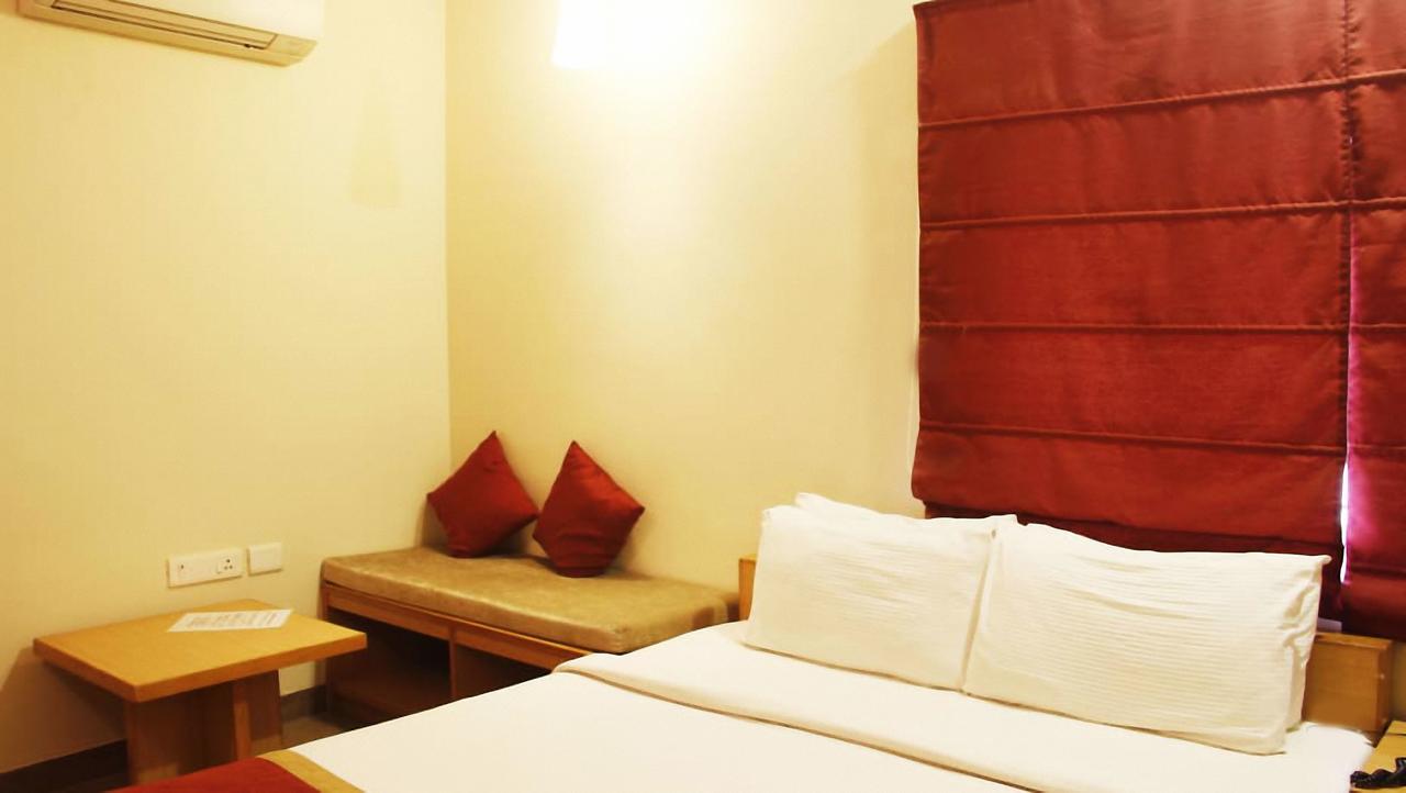 Classic Luxury Service Apartments Visakhapatnam Bagian luar foto