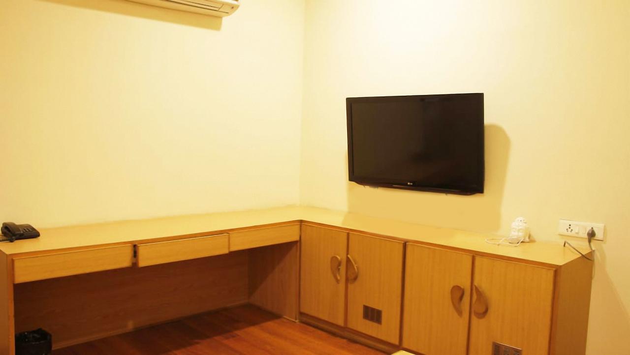 Classic Luxury Service Apartments Visakhapatnam Bagian luar foto